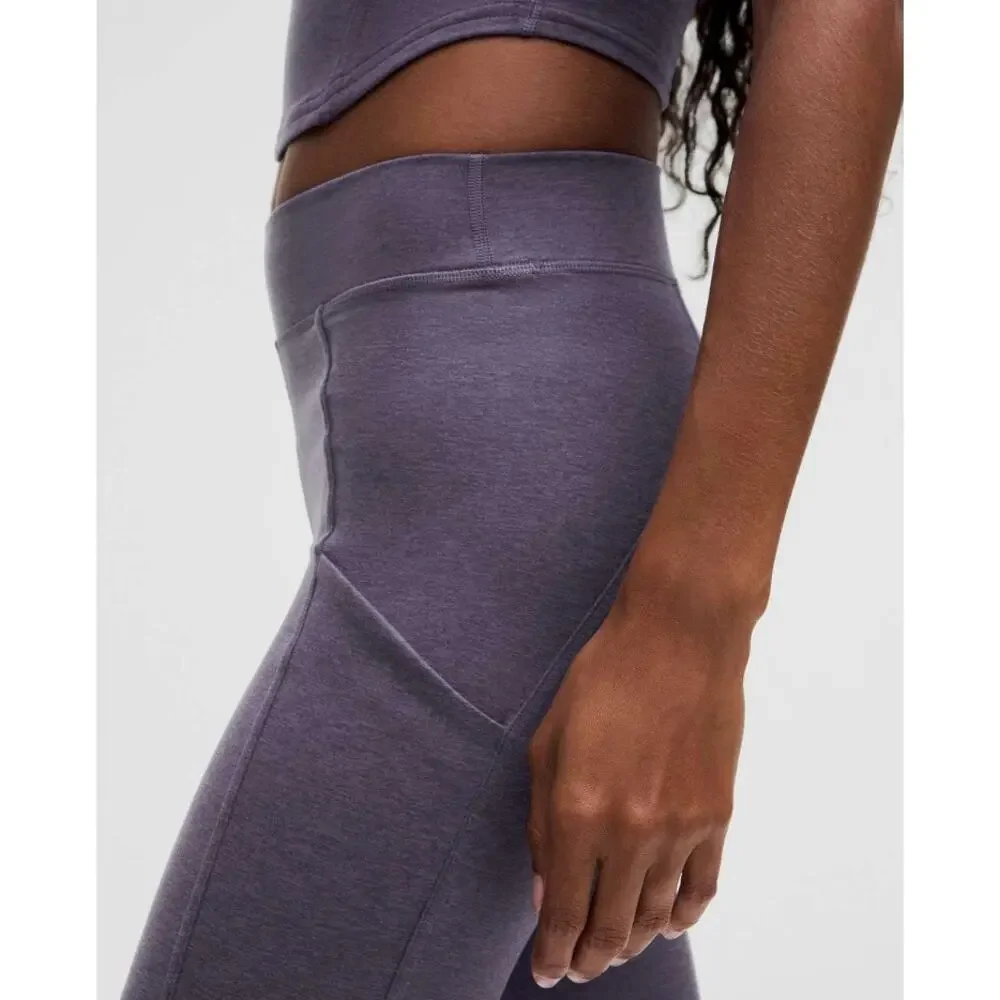Lululemon Soft Sueded High-Rise Tight 25" Nightfall / Nightfall Size 6 - Picture 4 of 8